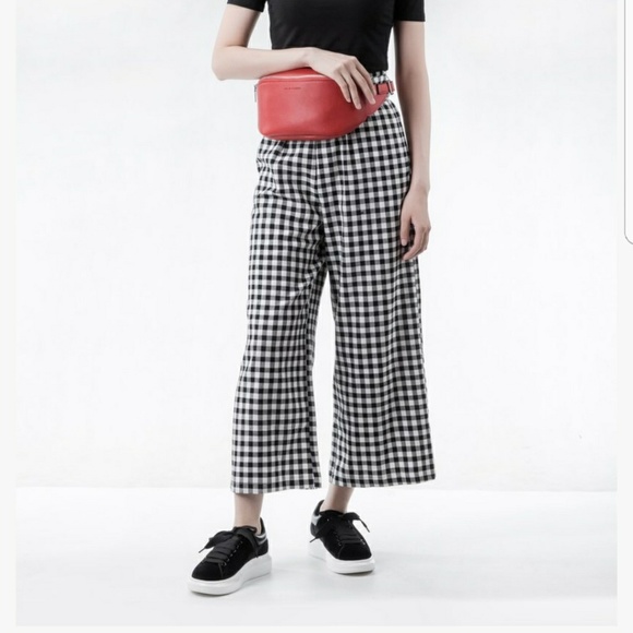 💕Vegan Red Pouch!💕 - Picture 5 of 8